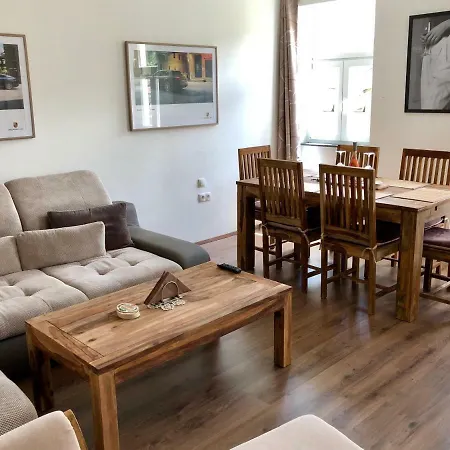 Riesling House Laa Apartamento *